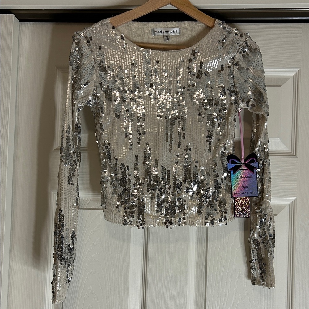 Madden Girl Silver Sequin Women's Top Size XS Party - Picture 3 of 8